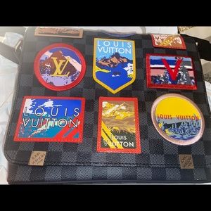 Louis Vuitton District Messenger Bag